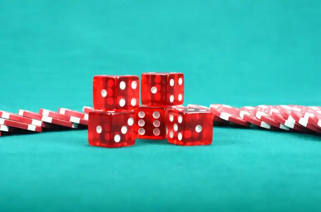Highlighted result examples displayed on bet 677 Big Wins page